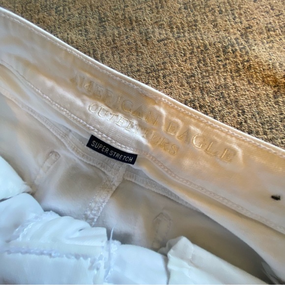 American Eagle Jegging Jeans White Denim size 10 30 - Picture 3 of 12
